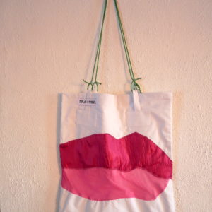 'Lips' shopping bag